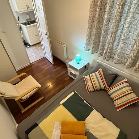 Vibes * بودابست